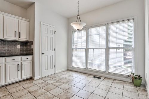 1102 Glenrose Dr, Smyrna GA 30080-4126 exterior