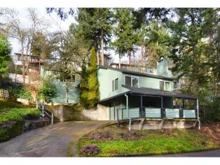 1662 Fircrest Dr, Eugene OR  97403-2137 exterior