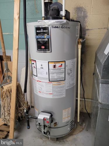 987 Hermosa Ave, Lancaster PA 17601-1526 exterior