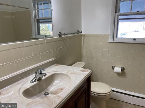 33 9th St, Pottstown PA 19464-5240 exterior