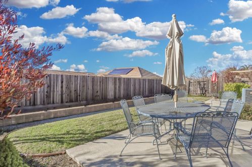 797 Hildebrand Cir, Folsom CA 95630-6309 exterior