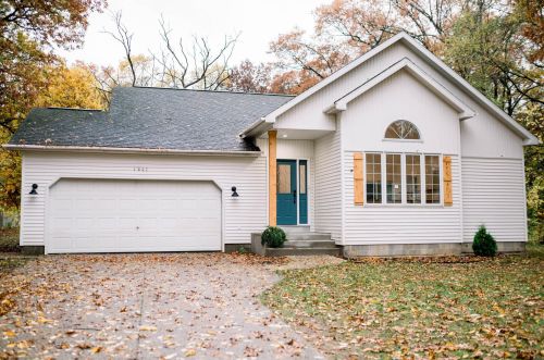 1241 Morgan Ave, Meskegon, MI 49442-1335