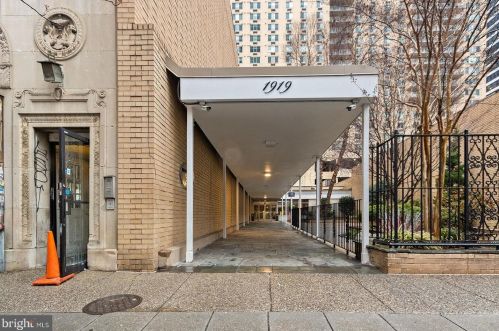 1919 Chestnut St, Philadelphia PA  19103-3401 exterior