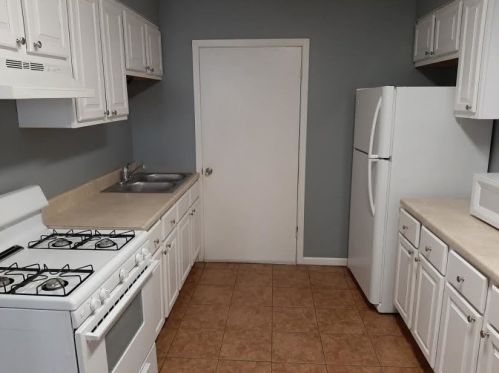 5649 Mason Ave, Chicago IL 60630-1912 exterior