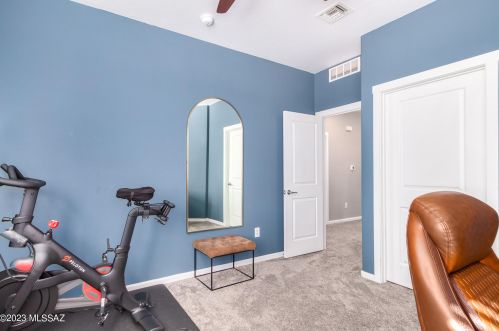 8772 Perry Park Cir, Tucson AZ 85730-1302 exterior