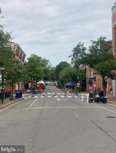 107 Harvard St, Alexandria VA 22314-2712 exterior