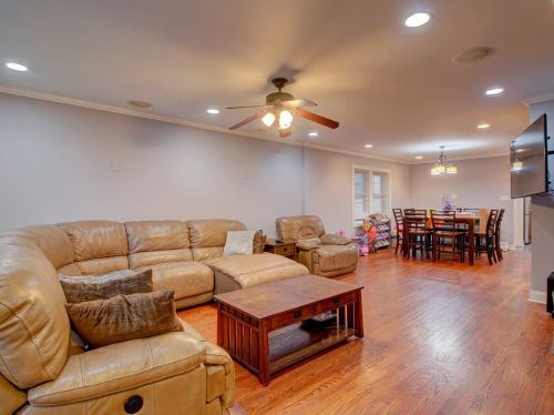 3050 Oakley Ave, Chicago IL 60636-3633 exterior