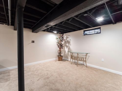 5446 39th St, Milwaukee WI  53209-4612 exterior