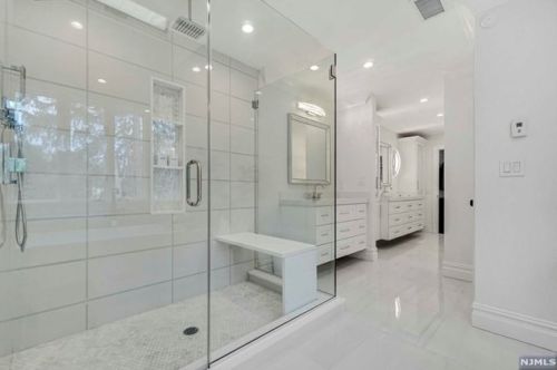 206 County Rd, Demarest NJ  07627-2202 exterior