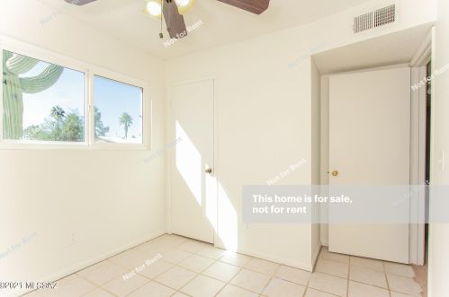 3211 Mormon Dr, Tucson AZ 85730-2017 exterior