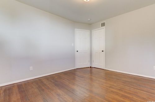 14 Gannet Dr, Commack NY 11725-4903 exterior