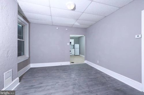 330 53rd St, Philadelphia PA  19143-0015 exterior