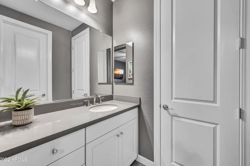 923 Kaibab Dr, Chandler AZ 85248 exterior