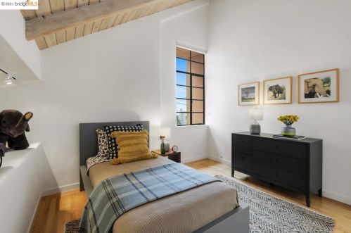 495 Grizzly Peak Blvd, Berkeley CA 94708-1547 exterior