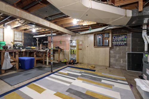 7625 Julie Dr, Kalamazoo MI  49024-4915 exterior