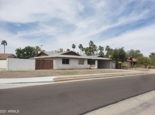 10650 37th St, Phoenix, AZ 85028-3407