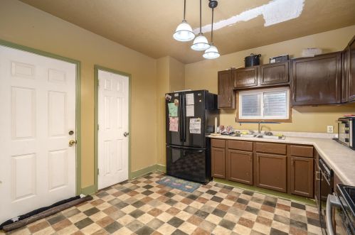 1203 Stockbridge Ave, Kalamazoo MI  49001-3901 exterior