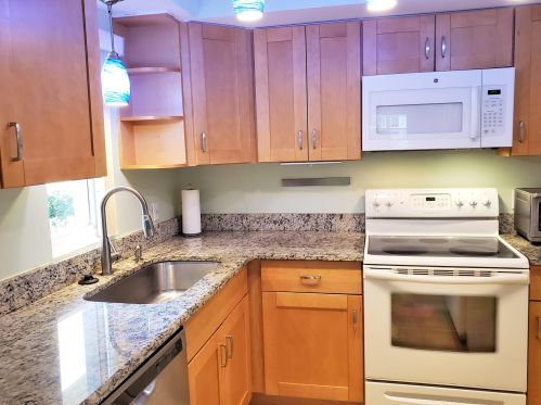 1627 Green Acres Cir, Fort Pierce, FL 34953-5027