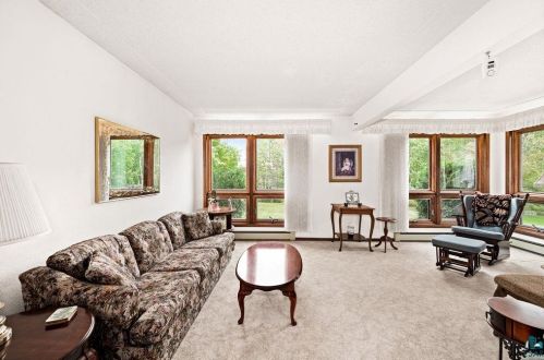 4027 Old Midway Rd, Duluth MN 55810-9728 exterior