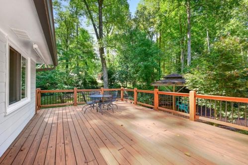 1955 Mcjenkin Dr, Atlanta GA 30345-3005 exterior