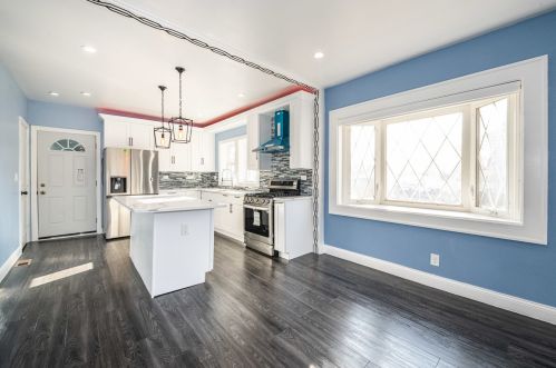 245 18 Ave, Broadview IL 60155-3932 exterior