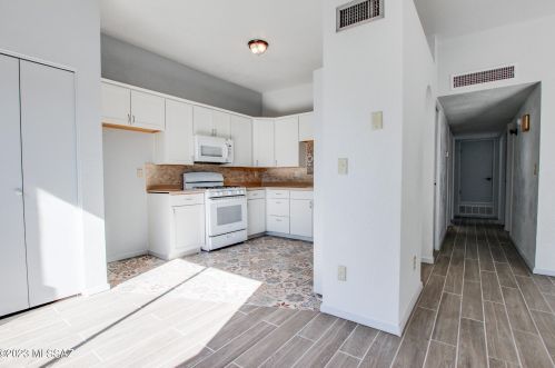 254 Melridge St, Tucson AZ  85706-3352 exterior