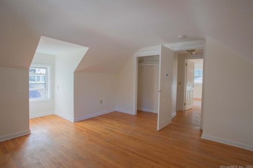 12 Linda Ave, Uncasville CT 06382-1723 exterior