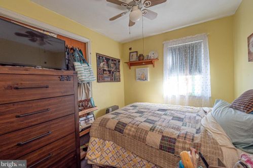 145 Isabel Ave, Manor PA 19036-1407 exterior