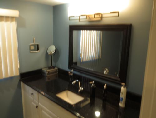 2032 10 Ave, Broadview IL 60153-1924 exterior