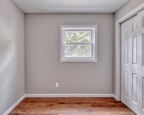 37 9 Ave, Huntington Station NY 11746-2219 exterior