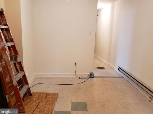 1224 28 St, Philadelphia PA 19146-3727 exterior