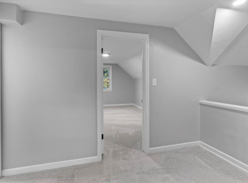 2953 43, Milwaukee WI 53219-3402 exterior