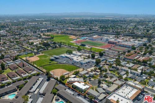 13628 Estero Cir, Tustin CA 92780-4556 exterior