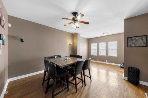 7604 Yates Blvd, Chicago IL  60649-4127 exterior