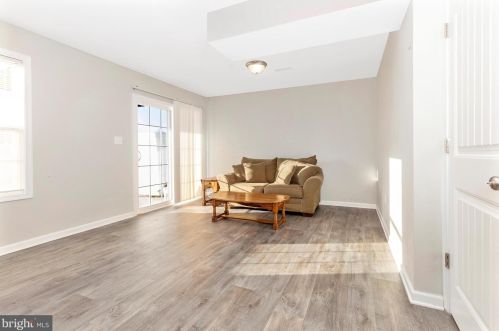 204 Overlook Dr, Hanover PA  17331-9136 exterior