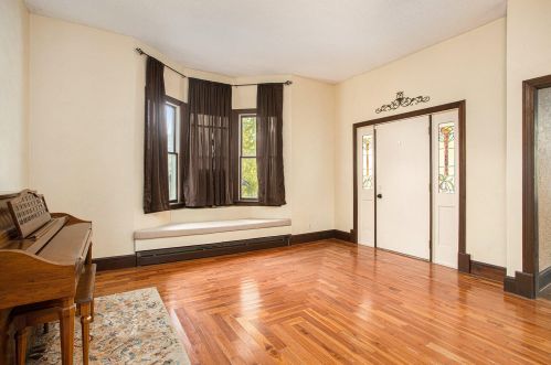 3280 D Ave, Kalamazoo MI  49009-5602 exterior