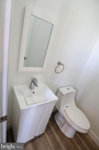 400 Daly St, Philadelphia PA 19148-5702 exterior