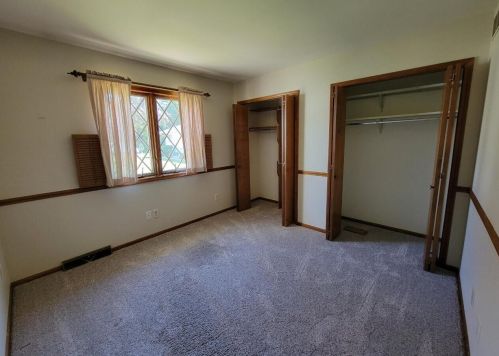 5917 Leisure South Dr, Grand Rapids MI 49548-6857 exterior