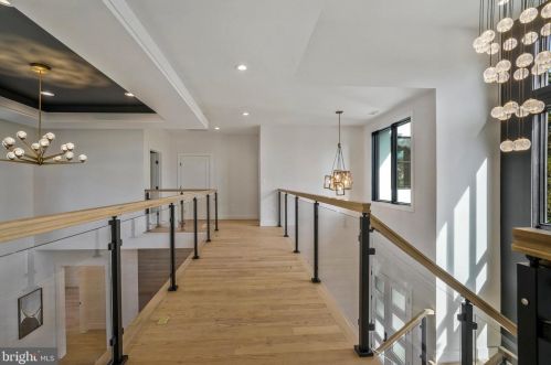 1520 Brookhaven Dr, Mc Lean VA  22101-4127 exterior