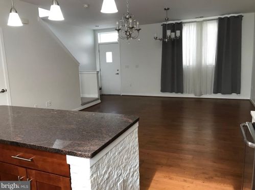 623 10th St, Philadelphia PA  19147-1917 exterior