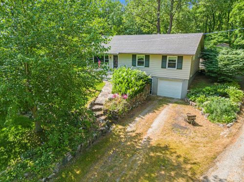 12630 Grand River Dr, Lowell, MI 49331-9035