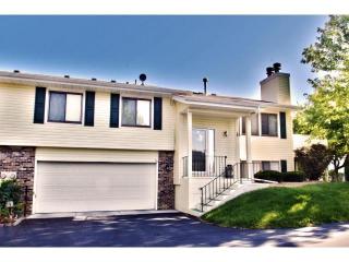 3815 Laurel Ct, Saint Paul, MN 55122-1622