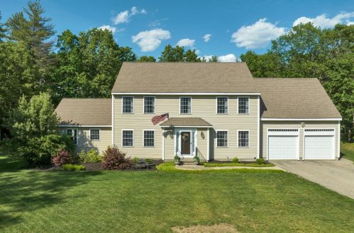 31 Red Fox Ln, Barrington, NH 03825-3550
