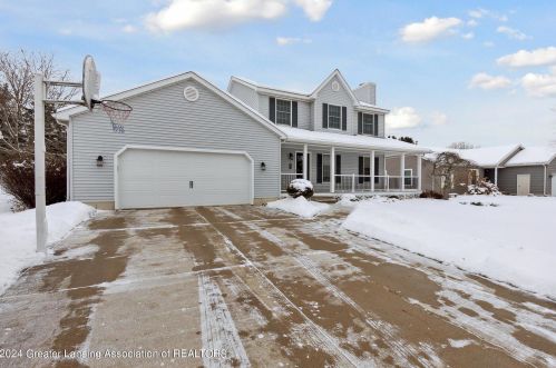 2562 Brookview Ln, Dewitt, MI 48820-9108