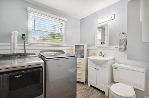 2609 Hampton Rd, Mishawaka IN 46544-6133 exterior