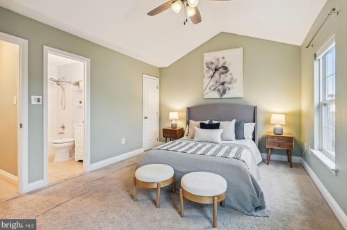 3853 Watkins Mill Dr, Alexandria VA  22304-6448 exterior