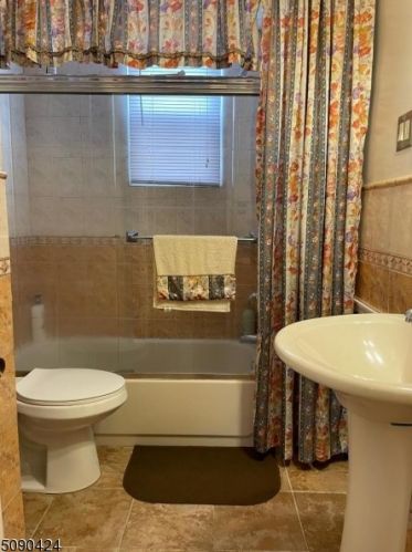 990 26th St, Paterson NJ 07513-1314 exterior