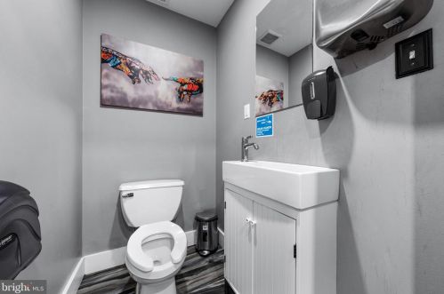 2652 Alder St, Philadelphia PA 19148-4908 exterior