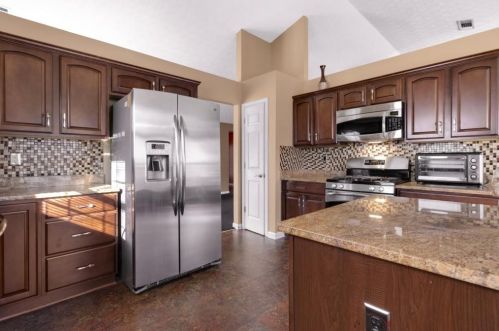 2725 Hillvale Cv Dr, Lithonia GA 30058-1856 exterior