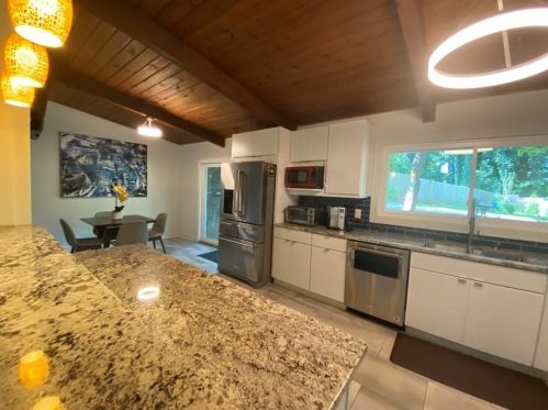 3870 Foxford Dr, Atlanta GA 30340-4407 exterior